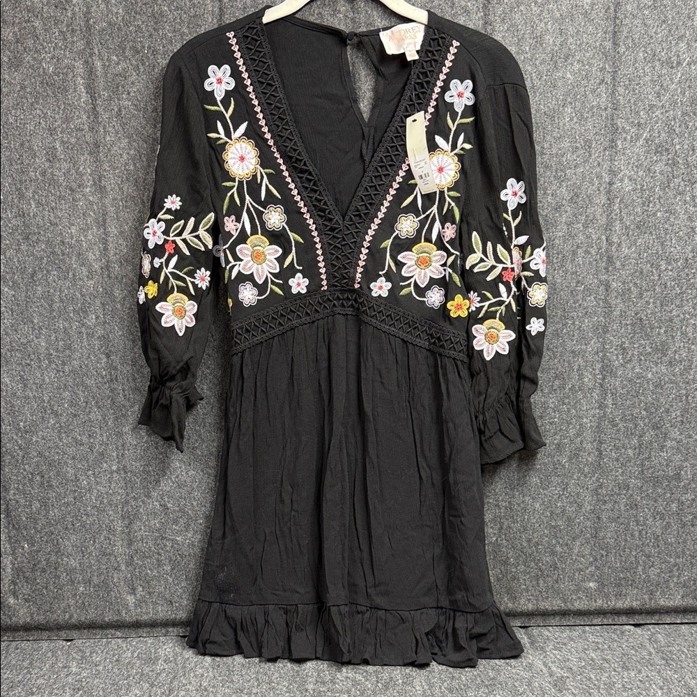 Audrey Parks by Francesca’s Chic Black Floral Embroidered Dress
